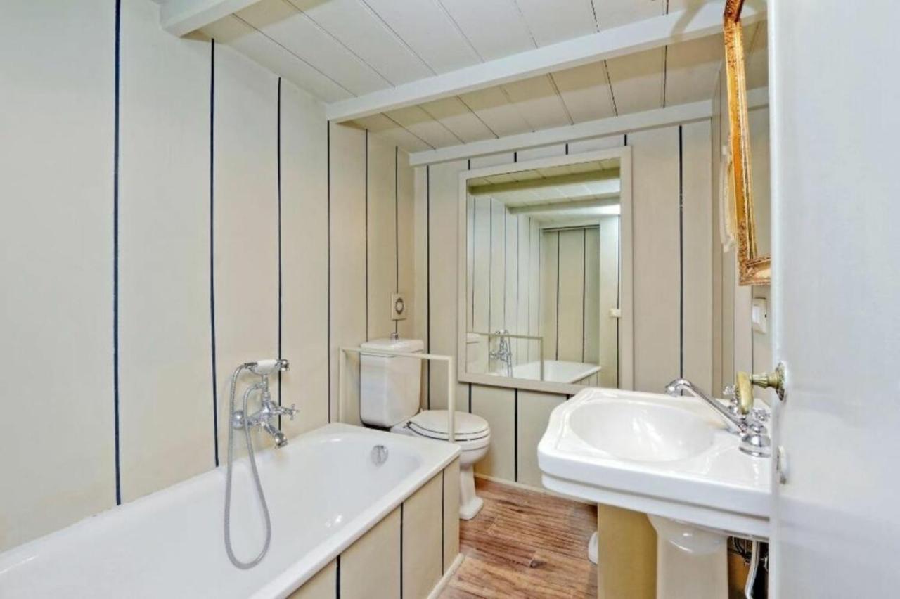 Studio Apt In Rome City Centre Via Gregoriana By Halldis Ngoại thất bức ảnh