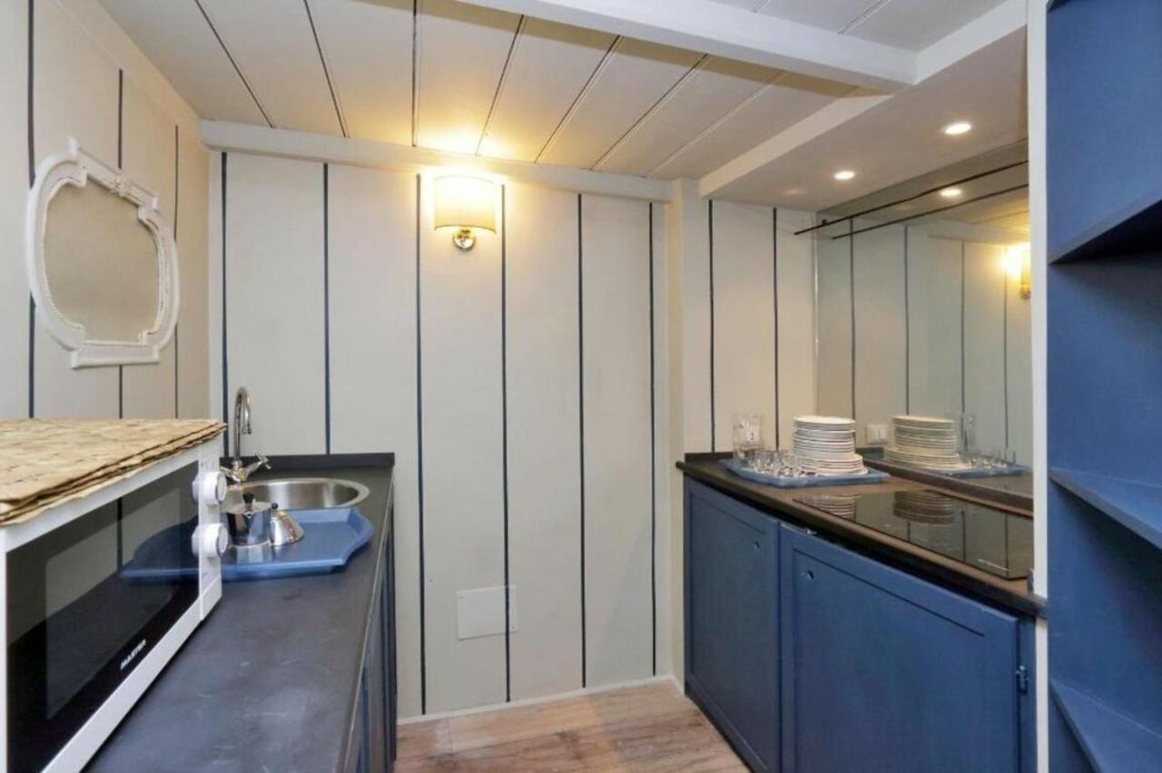 Studio Apt In Rome City Centre Via Gregoriana By Halldis Ngoại thất bức ảnh